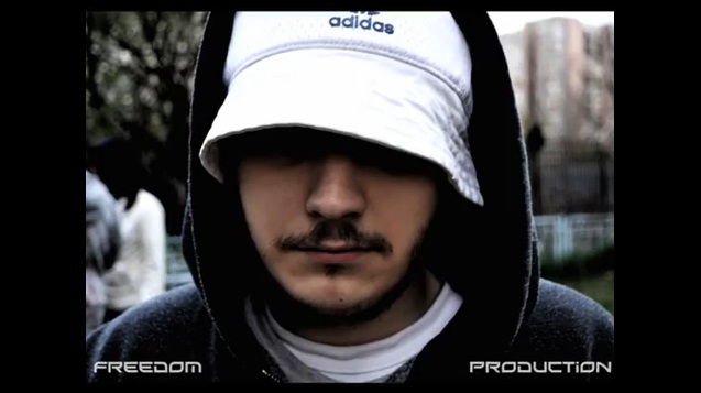 Theo feat. Knv – Penelopa